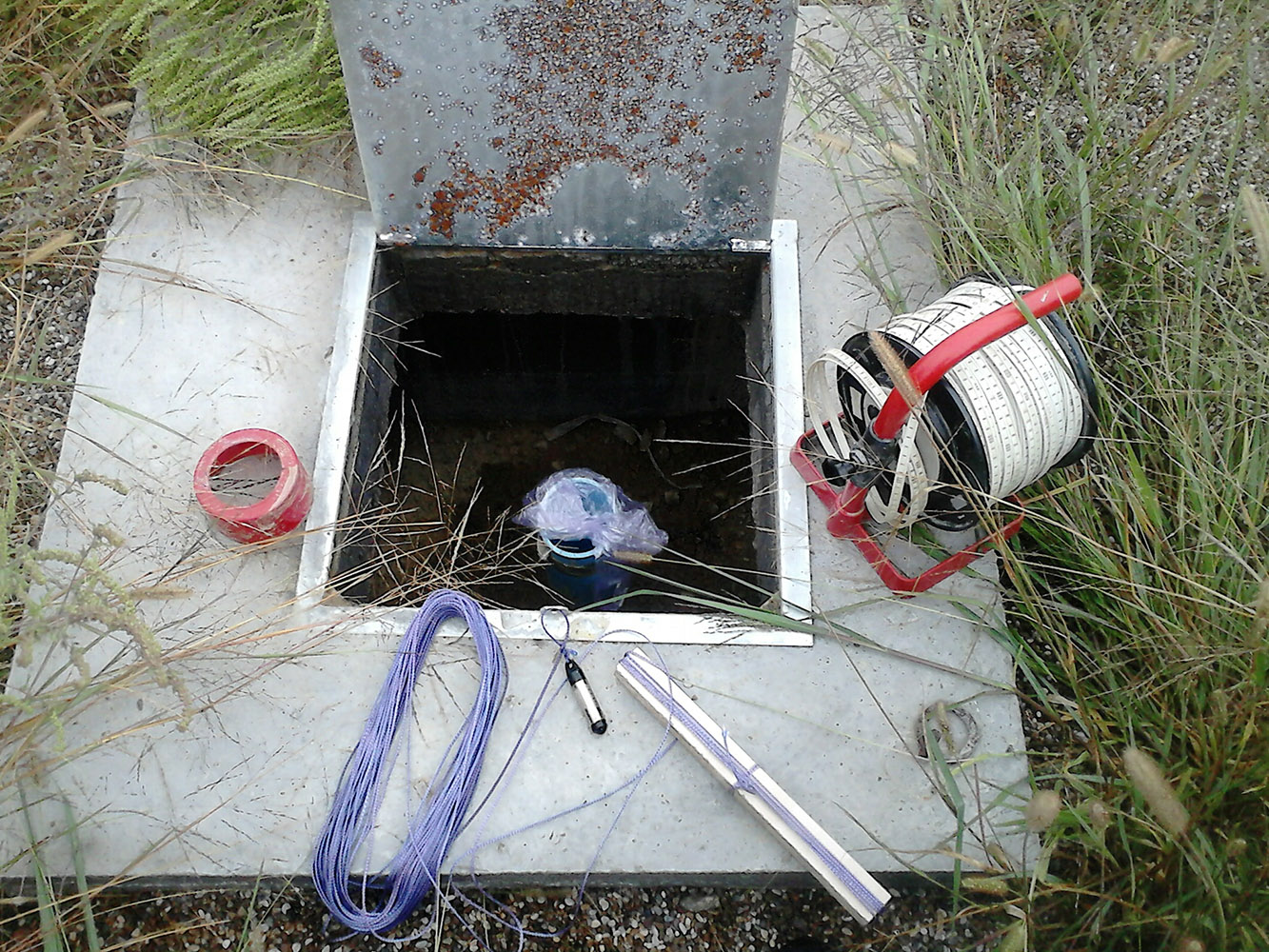 10-uspostavljanje-automatskog-monitoringa-nivoa-podzemnih-voda-u-pijezometru-na-izvorištu-Aqua-tima-u-Gornjim-Srđevićima